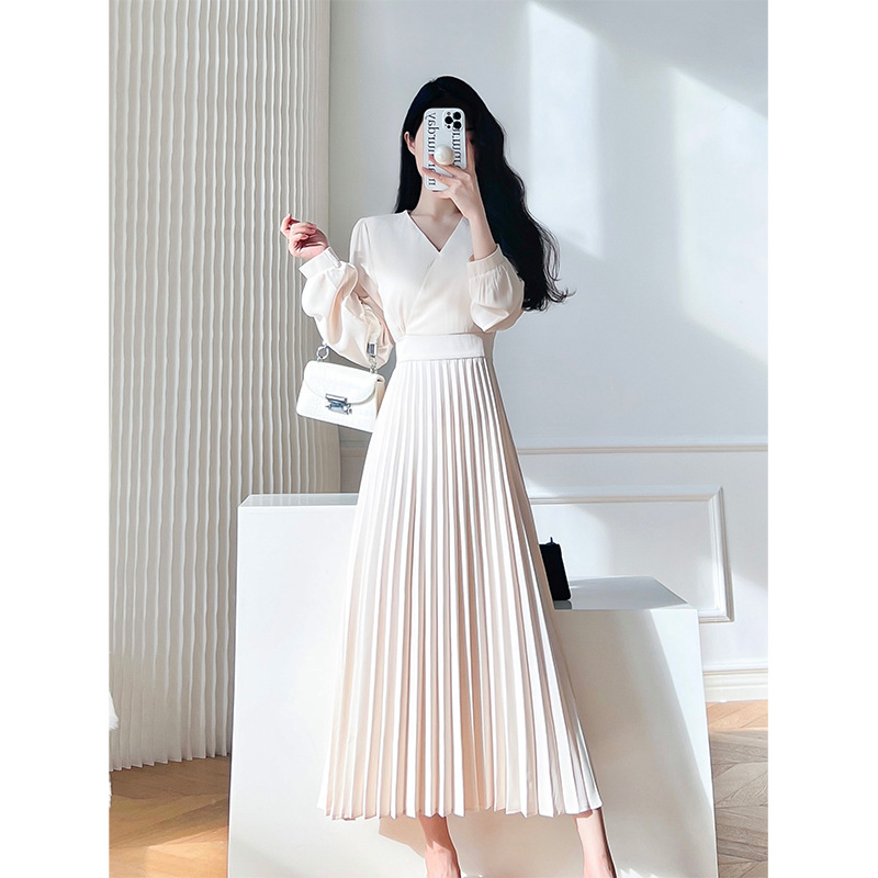French retro pleated skirt for spring women's collar design niche lace-up waist dress